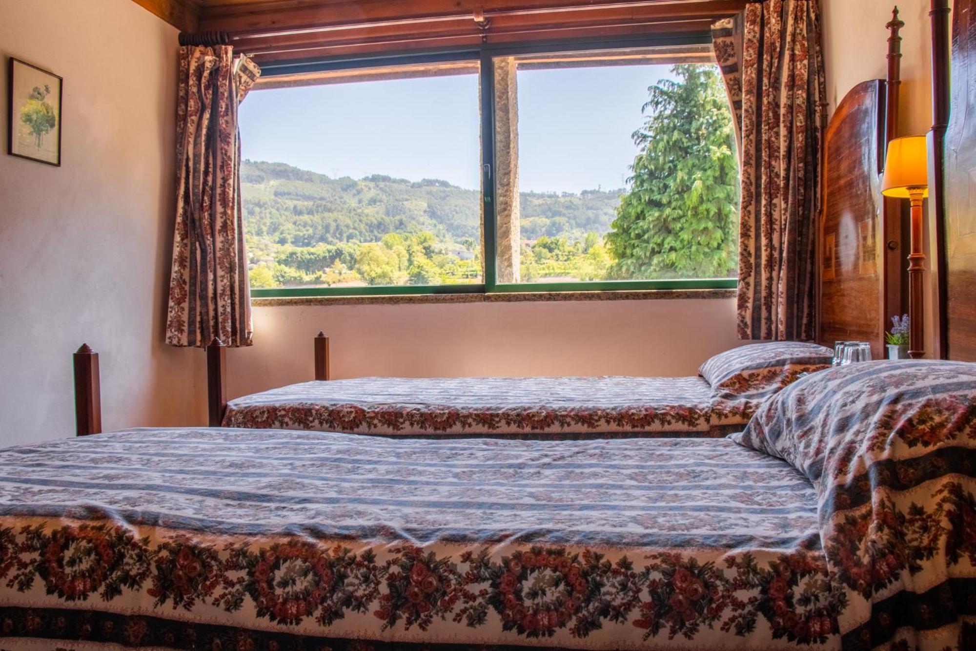 Quinta De S.Vicente Hotel Geraz do Minho Bagian luar foto
