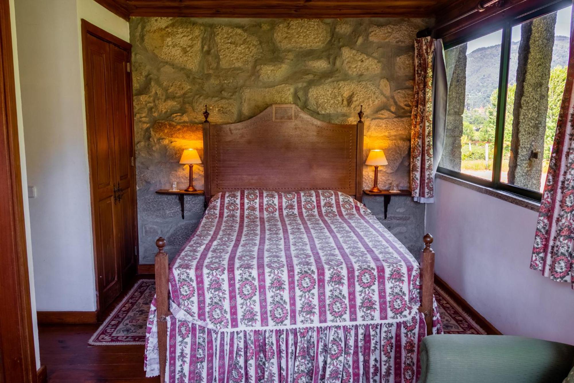 Quinta De S.Vicente Hotel Geraz do Minho Bagian luar foto